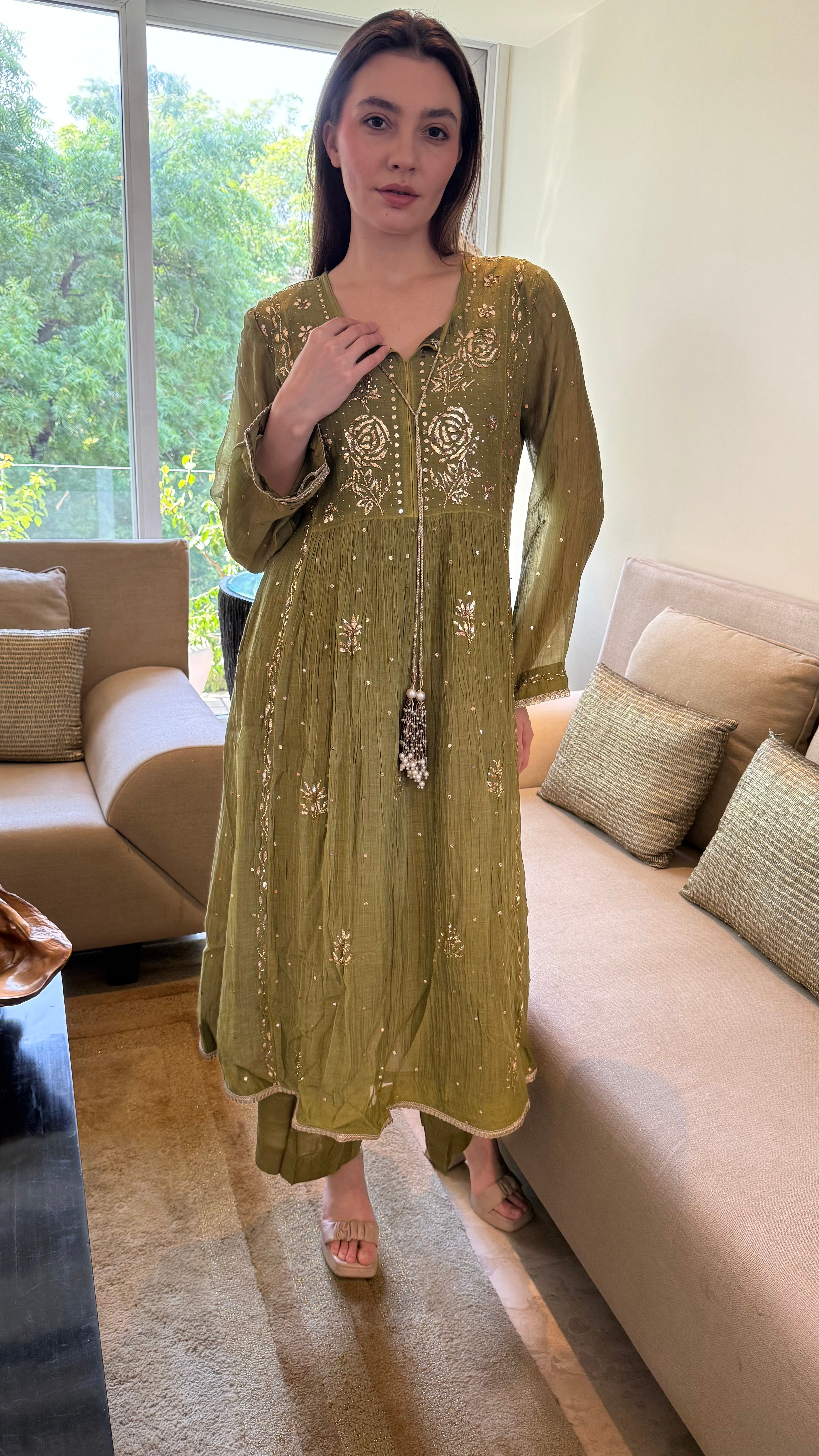 Olive Haya Kurta Dupatta Pant Set in Chanderi with Golden Pitta