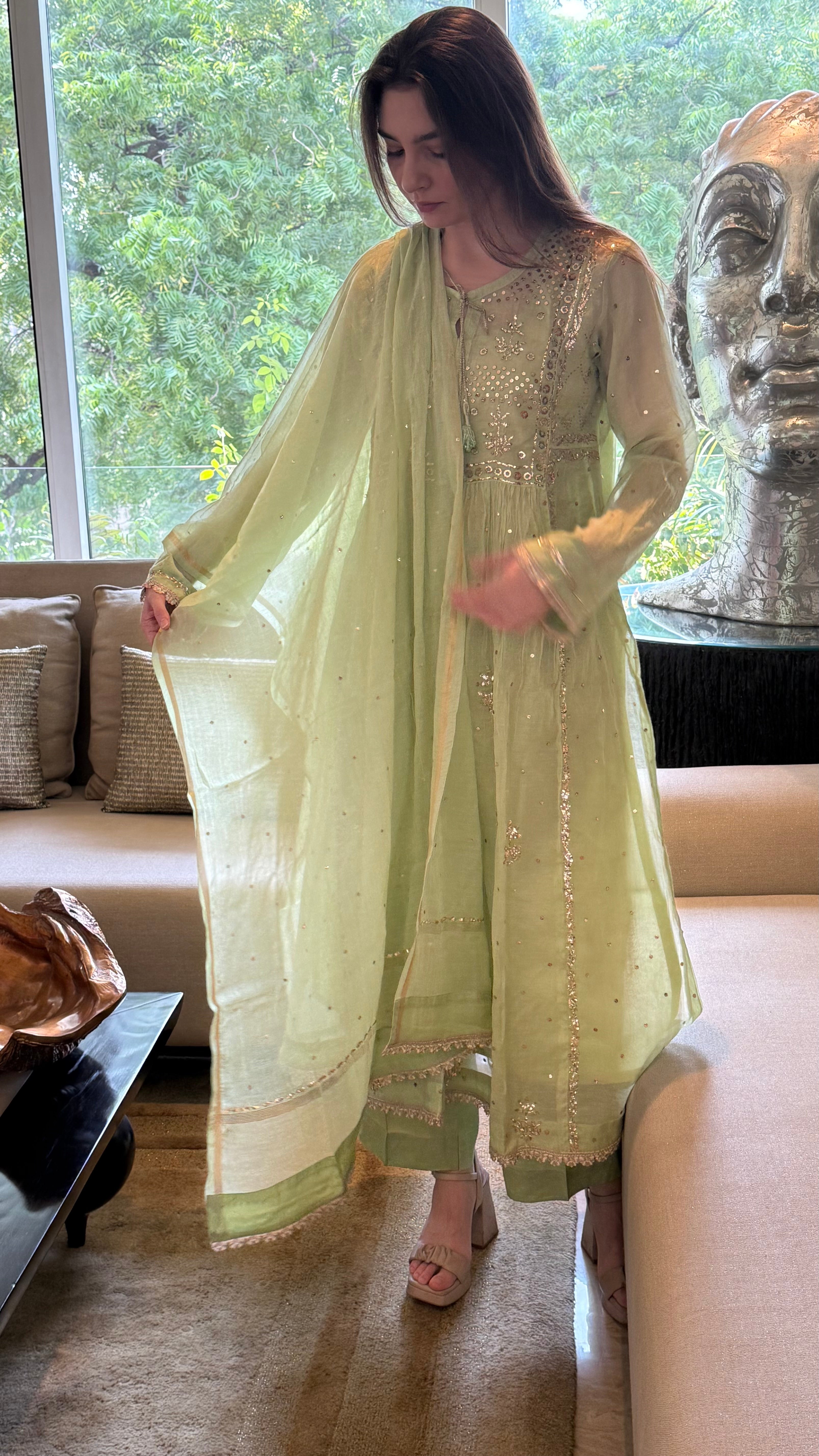 Mint Haya Kurta Dupatta Pant Set in Chanderi with Golden Pitta