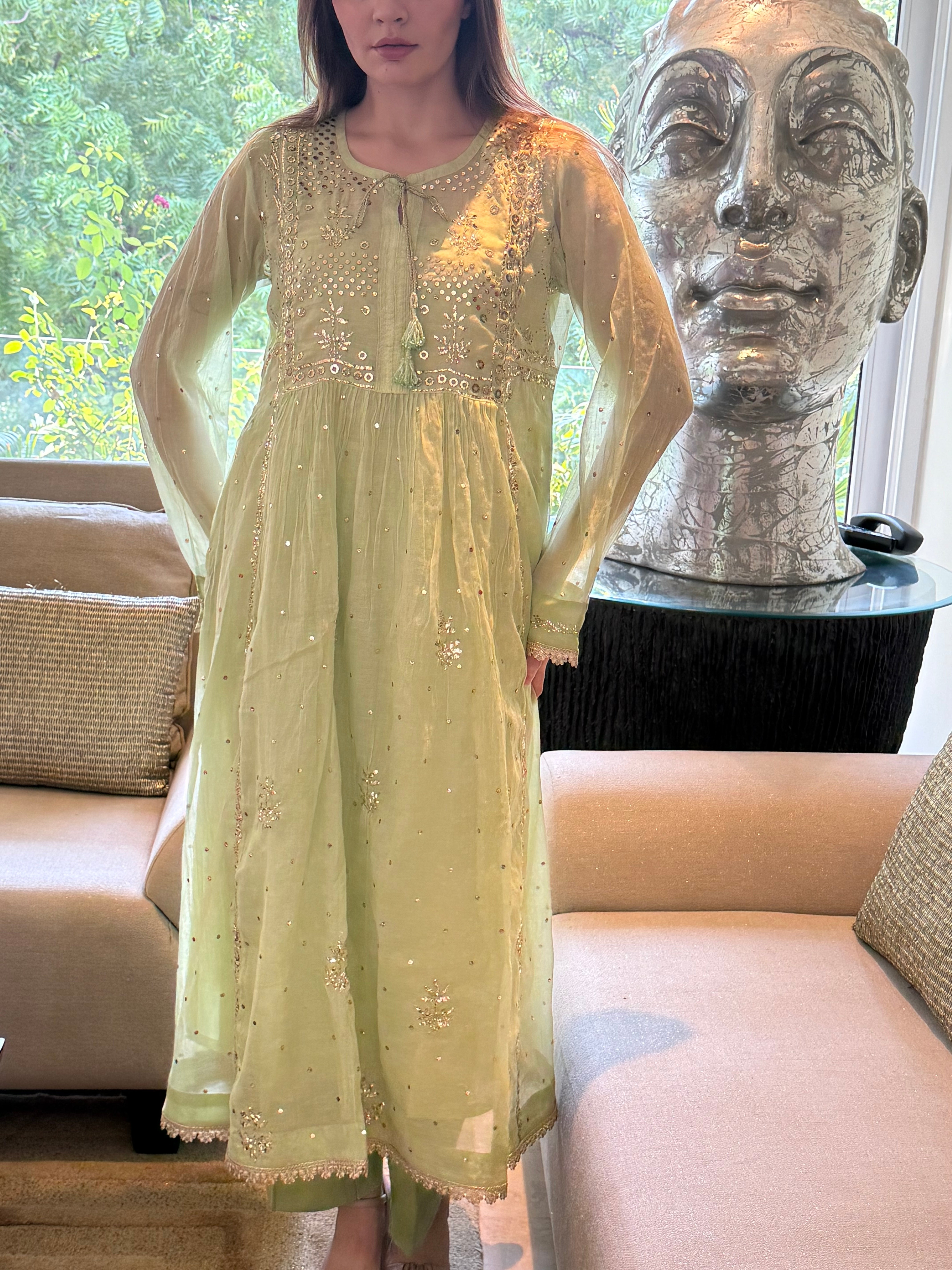 Mint Haya Kurta Dupatta Pant Set in Chanderi with Golden Pitta