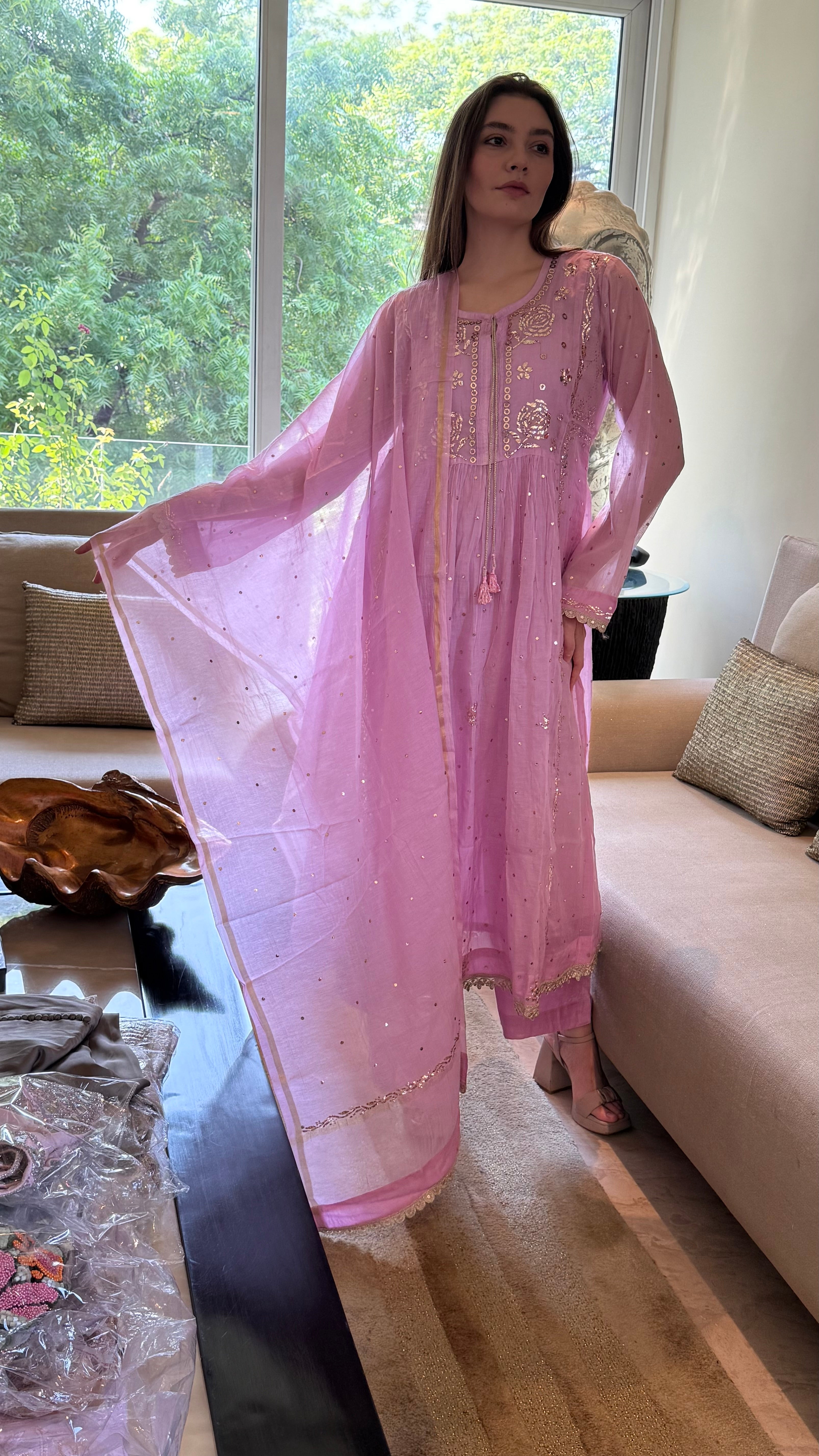Lilac Haya Kurta Dupatta Pant Set in Chanderi with Golden Pitta