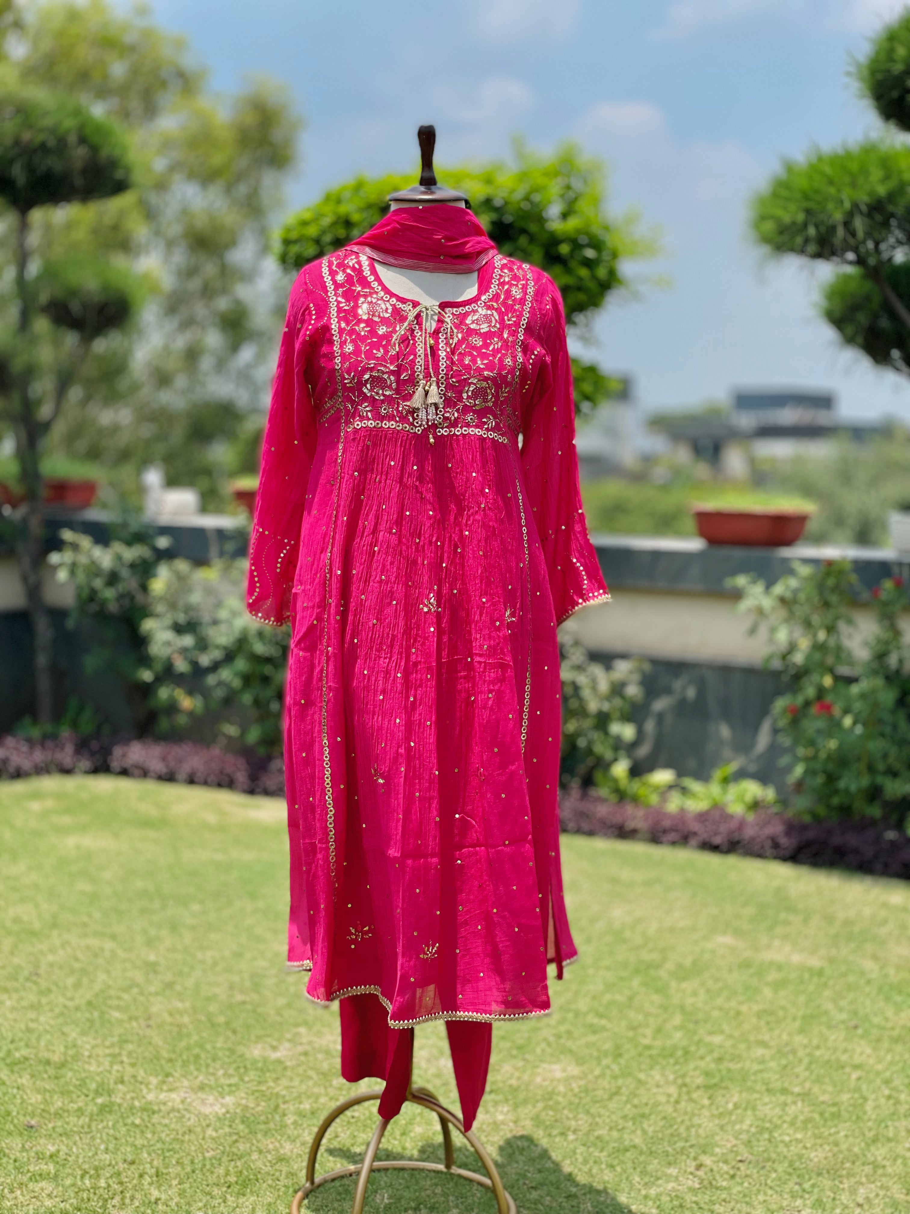 Raani Haya Kurta Dupatta Pant Set in Chanderi with Golden Pitta