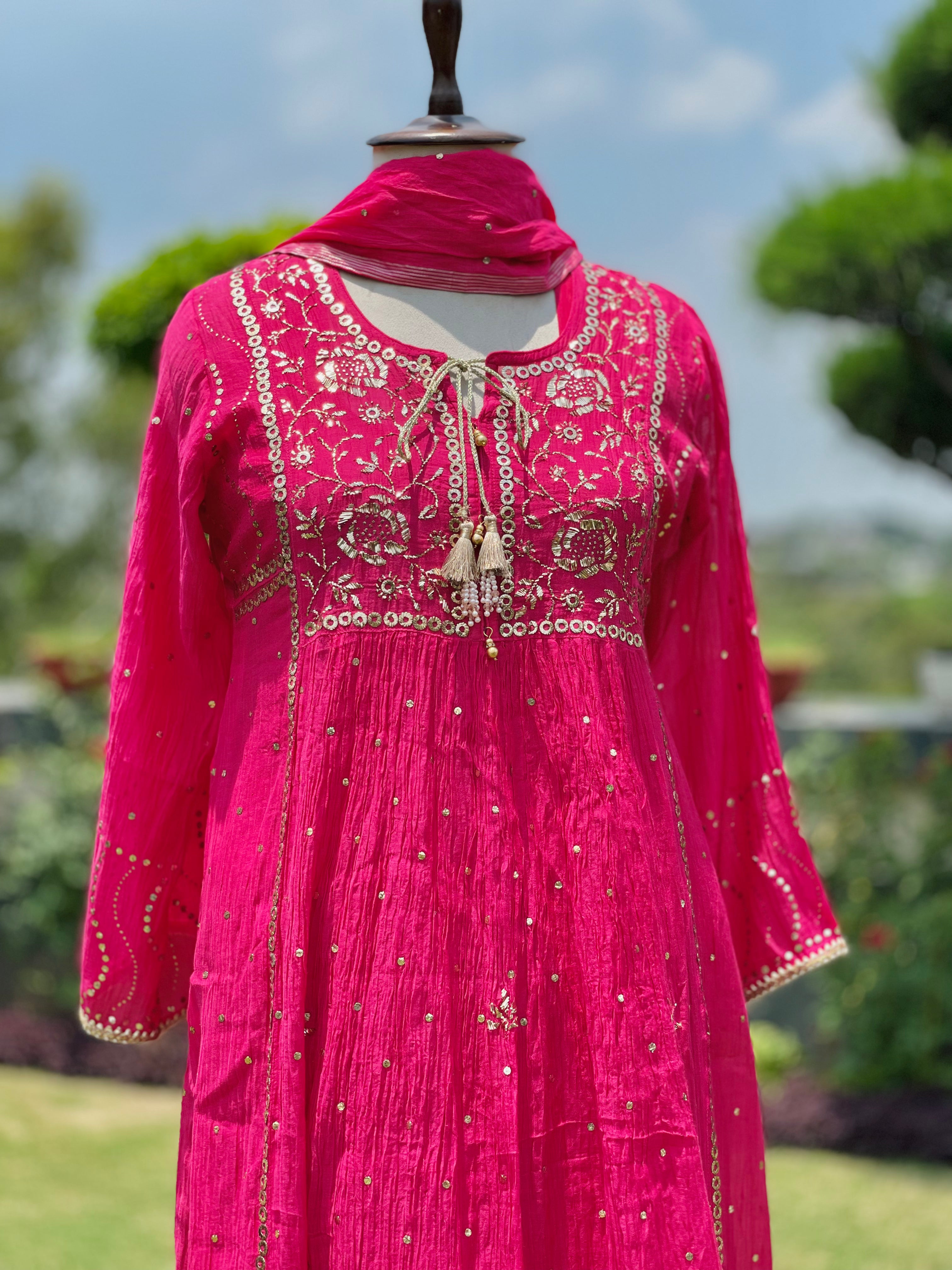 Raani Haya Kurta Dupatta Pant Set in Chanderi with Golden Pitta