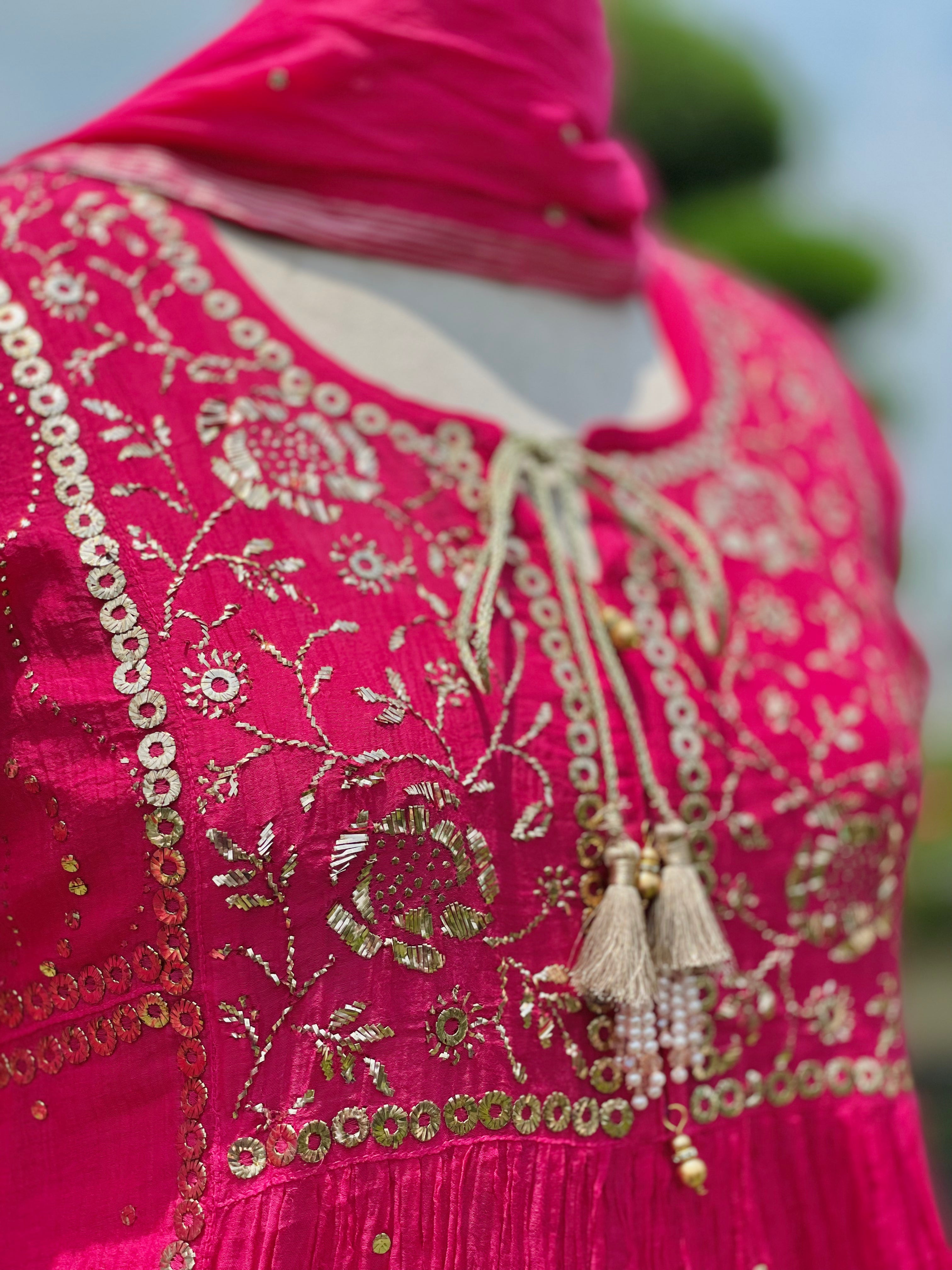 Raani Haya Kurta Dupatta Pant Set in Chanderi with Golden Pitta