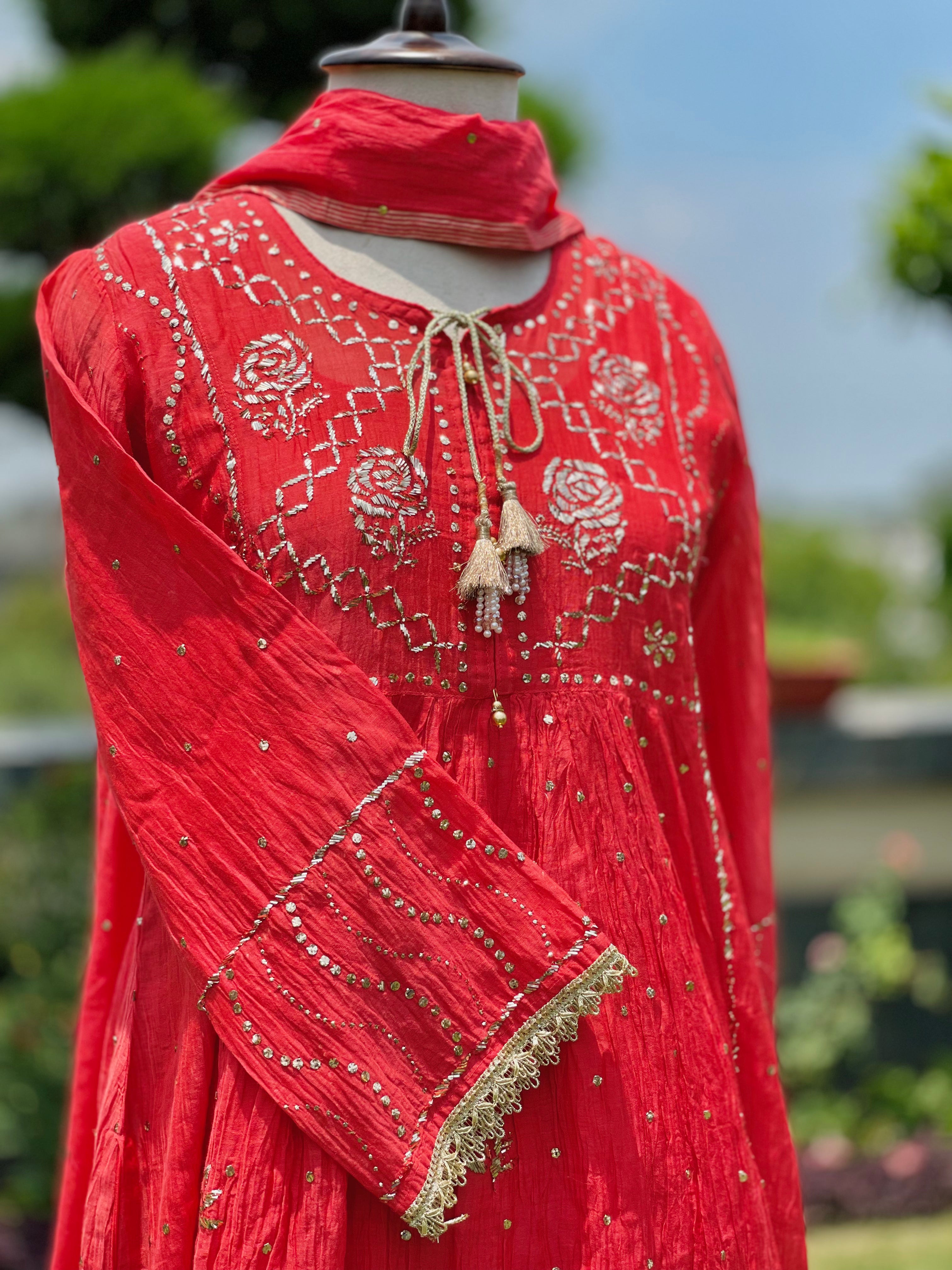 Coral Haya Kurta Dupatta Pant Set in Chanderi with Golden Pitta