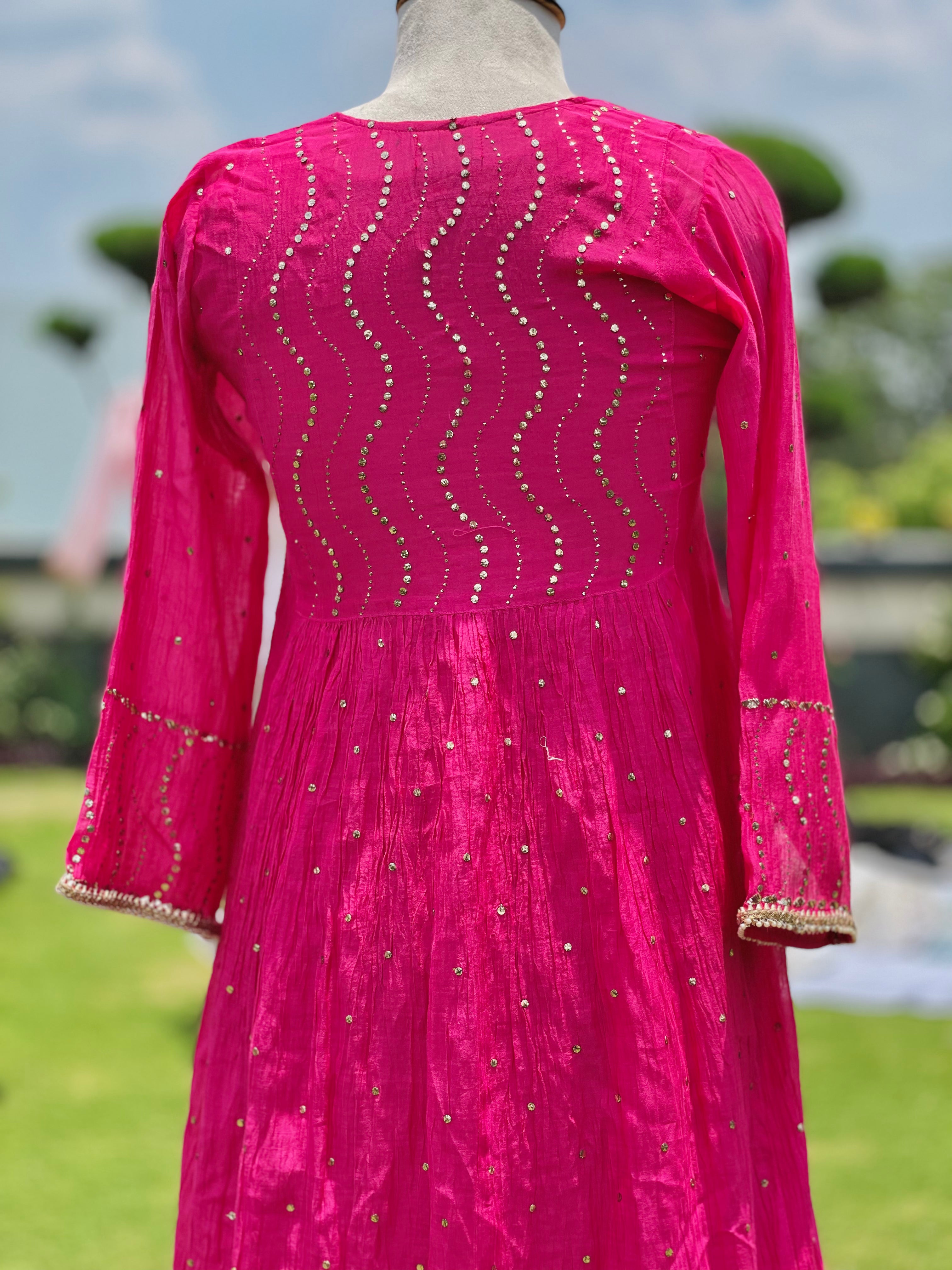 Fuchsia Haya Kurta Dupatta Pant Set in Chanderi with Golden Pitta
