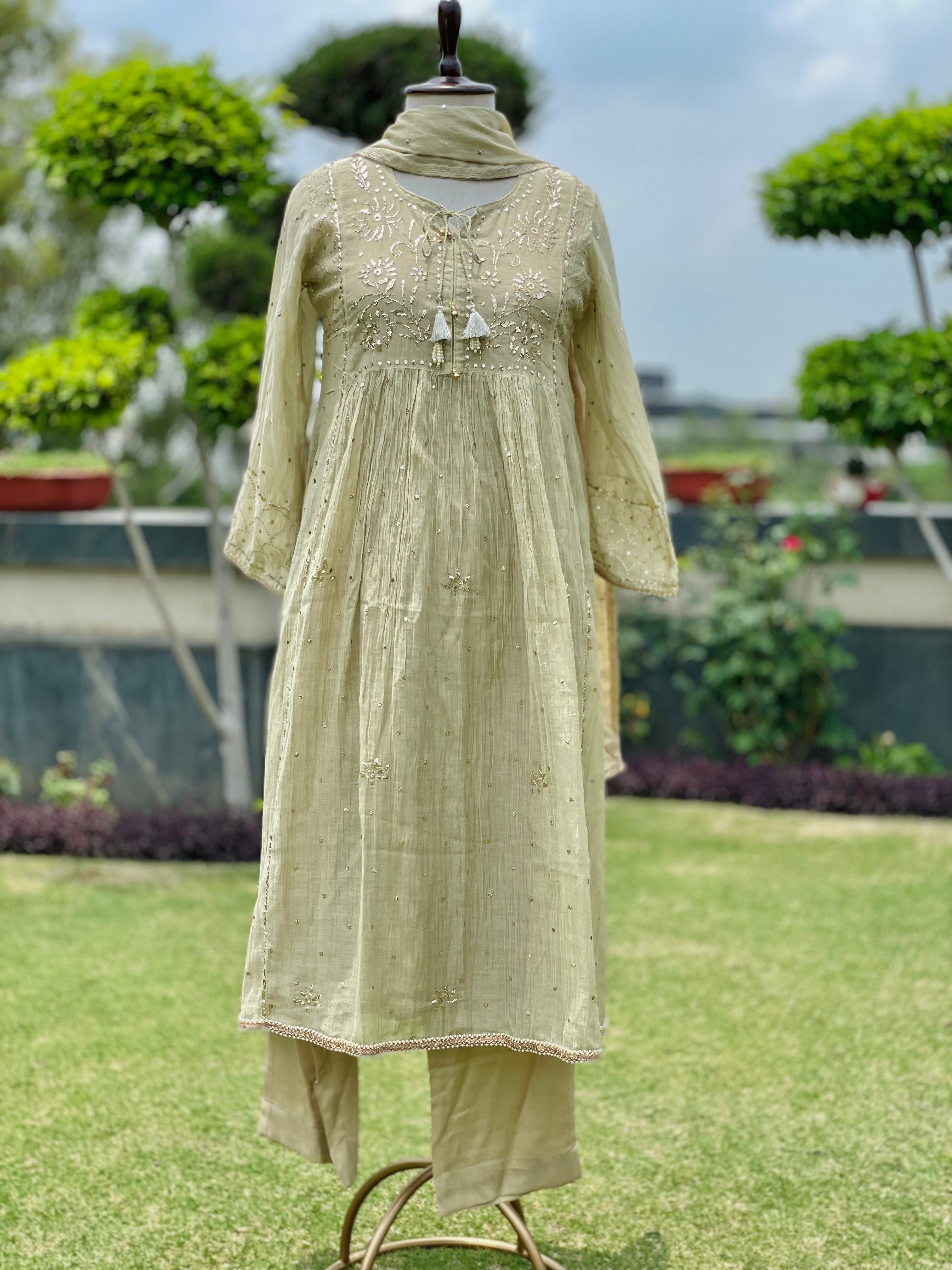 Sage Green Haya Kurta Dupatta Pant Set in Chanderi with Golden Pitta