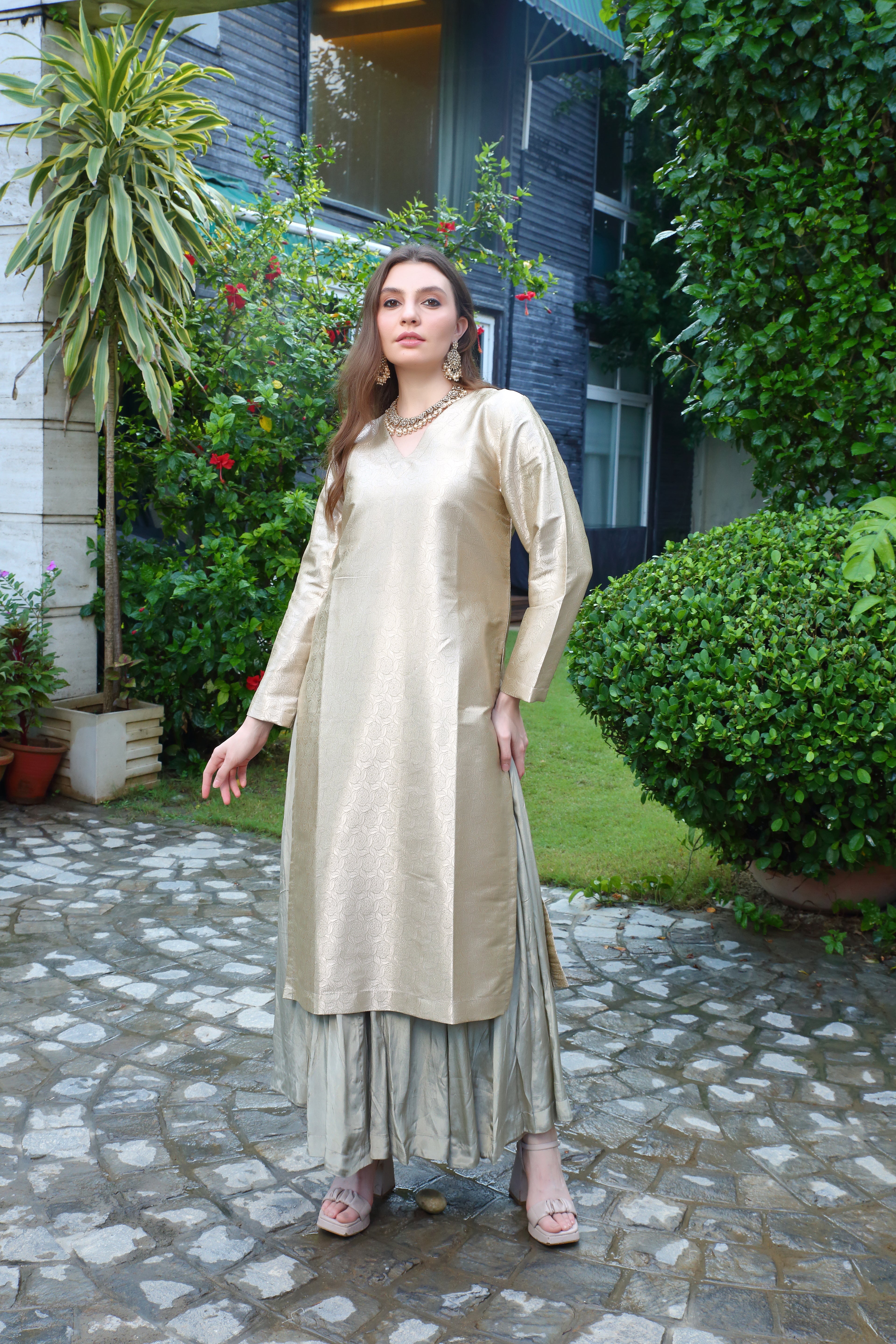 Shyla Sharara-Gold/Grey