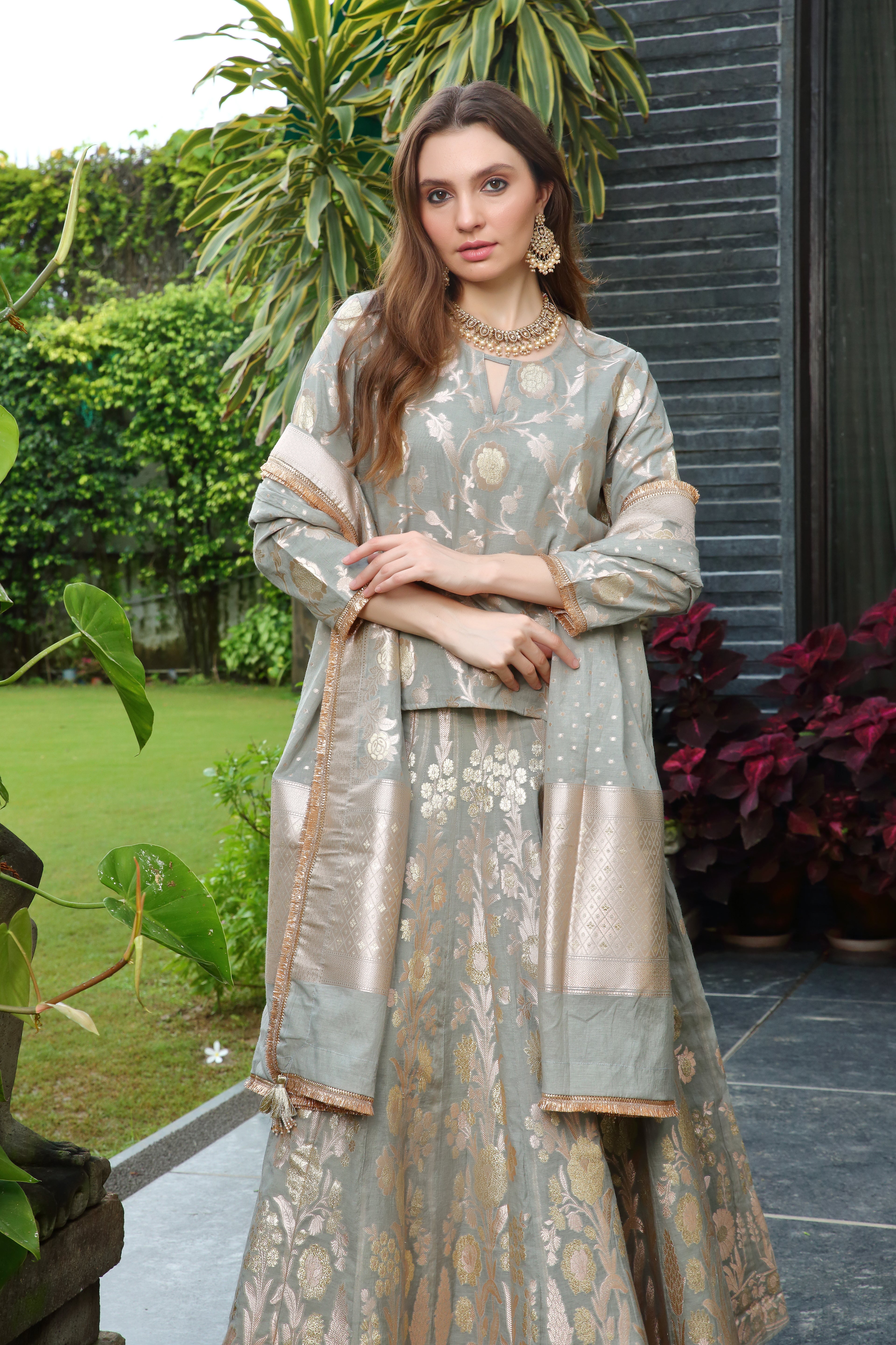 Grey & Gold Niamat Ghaghra Set