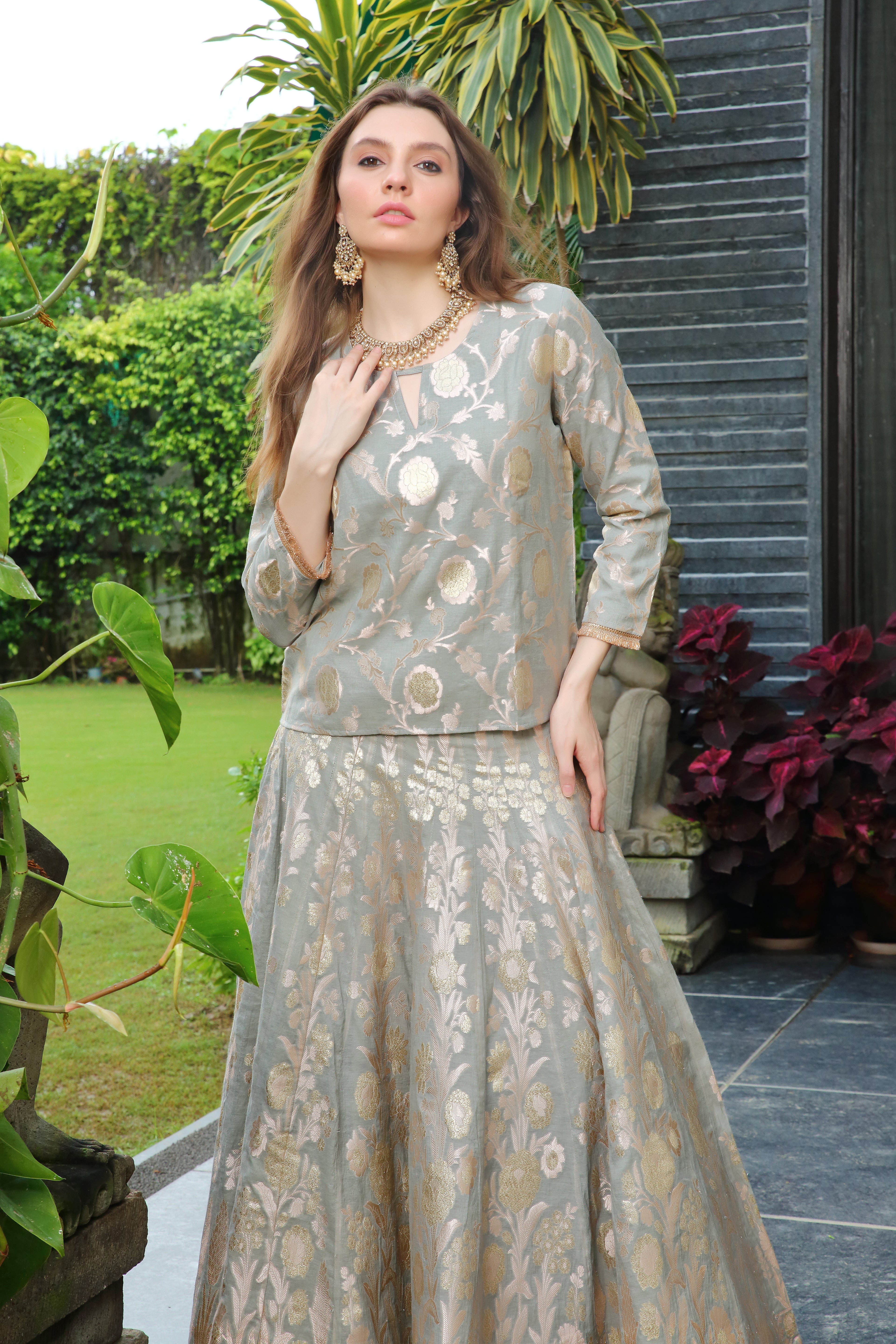 Grey & Gold Niamat Ghaghra Set