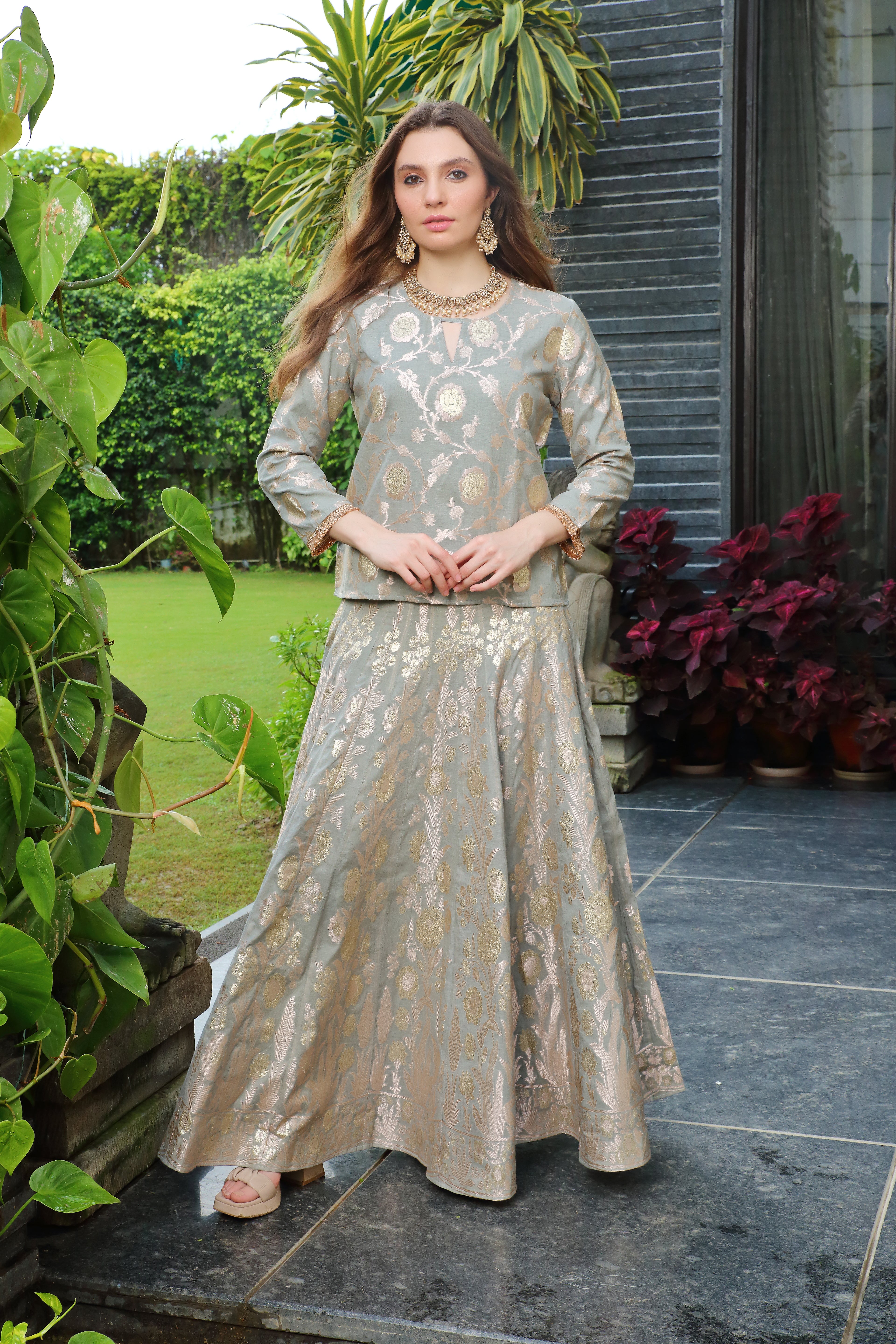 Grey & Gold Niamat Ghaghra Set