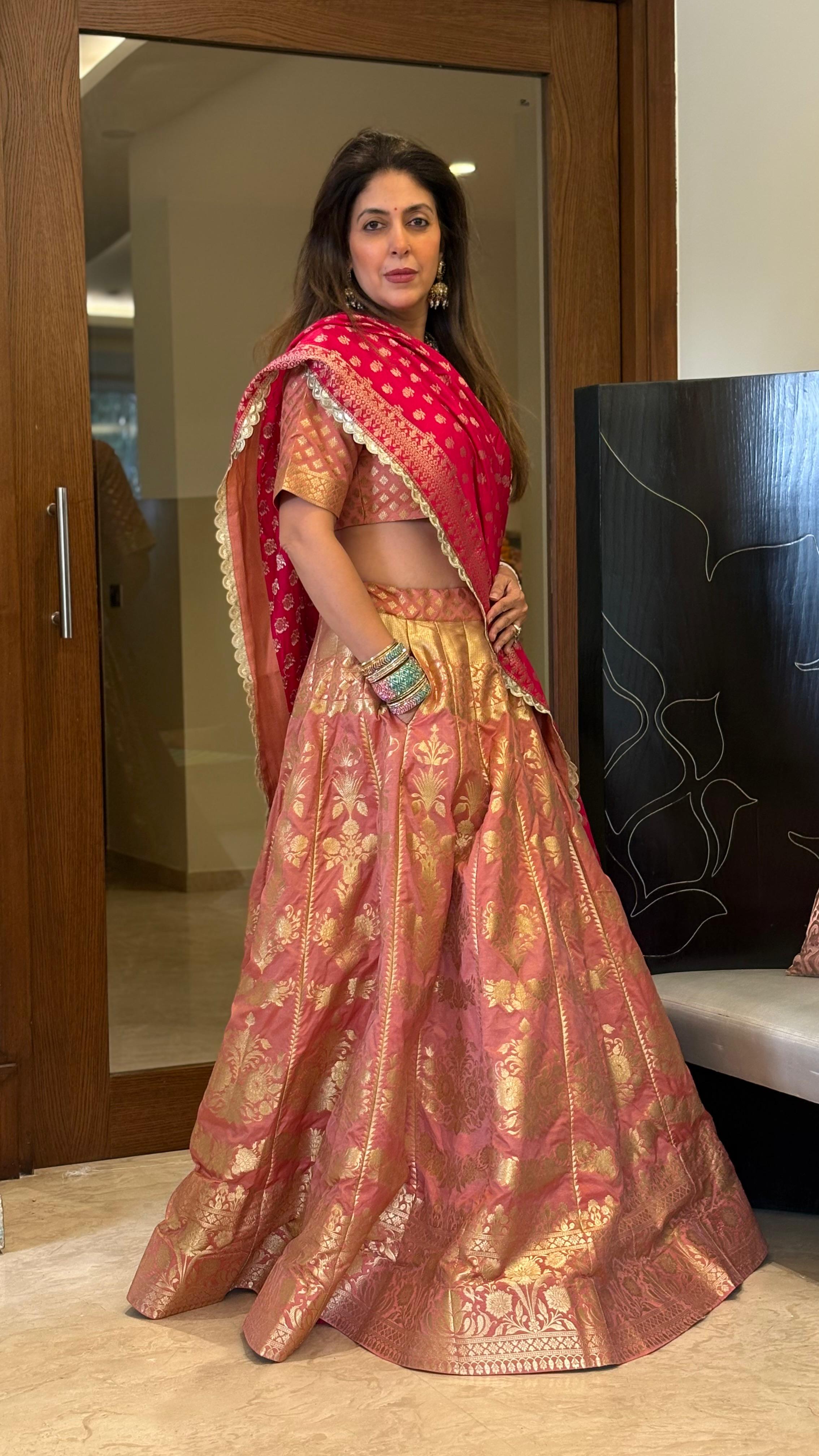 Niamat Banarasi Lehenga set in Rose & Pink
